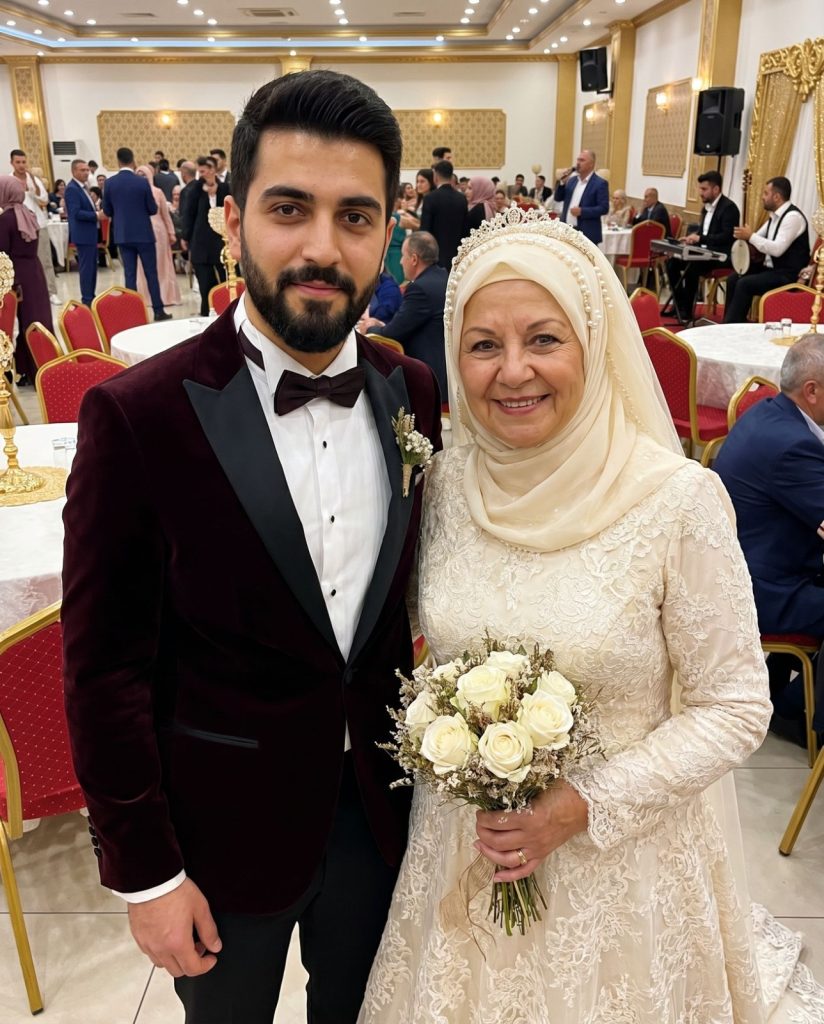 Para ve başımı sokacak bir çatı için yalnız, yaşlı bir kadınla evlendim - Fotoğraf 2